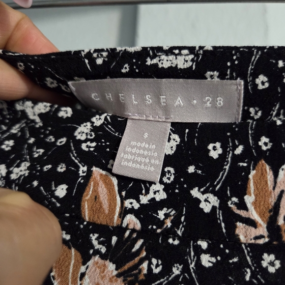 Chelsea28 Black and Orange Floral A-Line Skirt - Picture 7 of 7